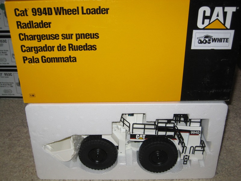 Cat 994D wheel loader white